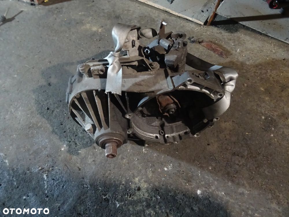 Skrzynia Biegów VW T5 1.9 TDI FJL - 1