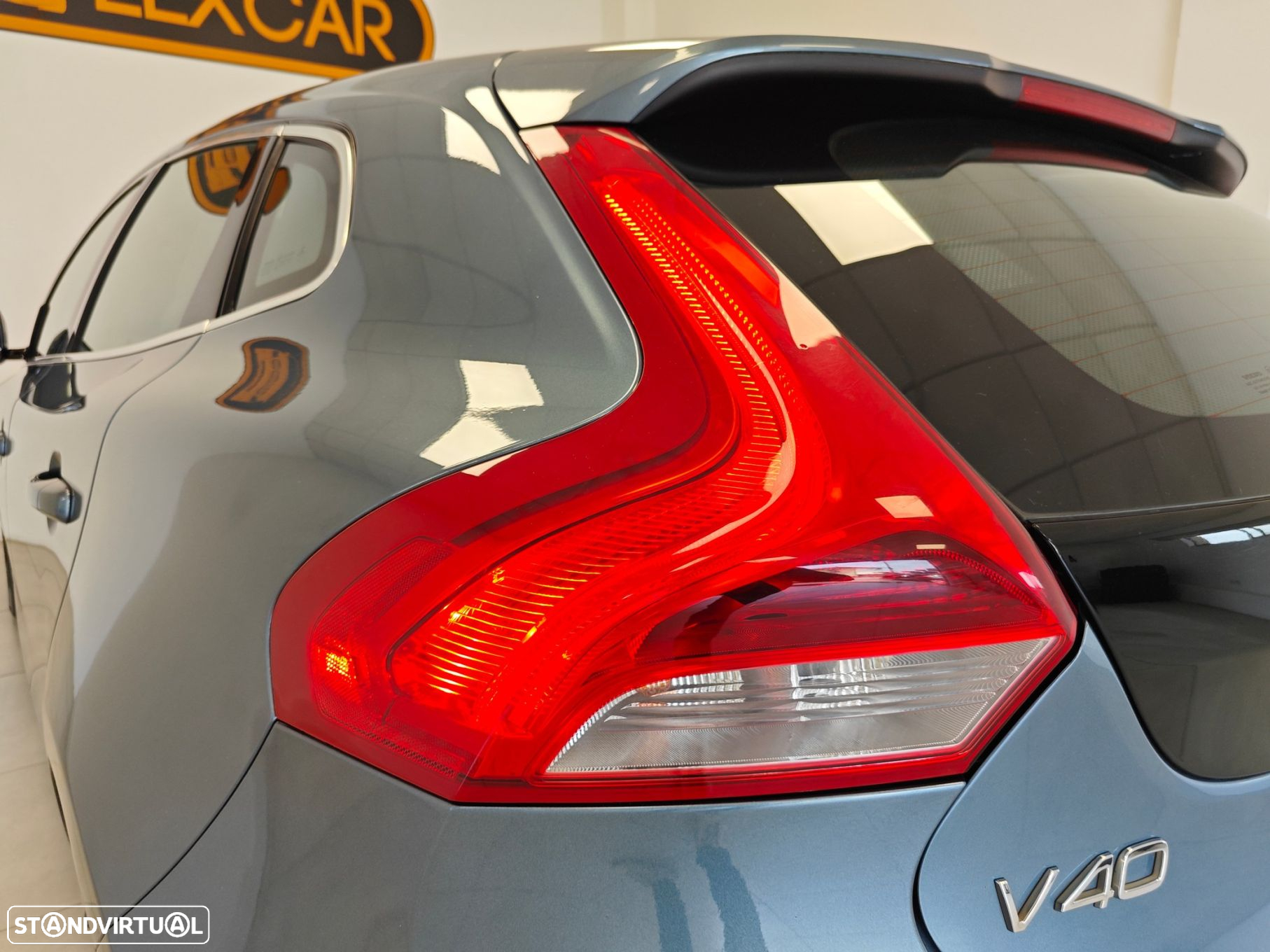 Volvo V40 1.6 D2 Momentum - 56