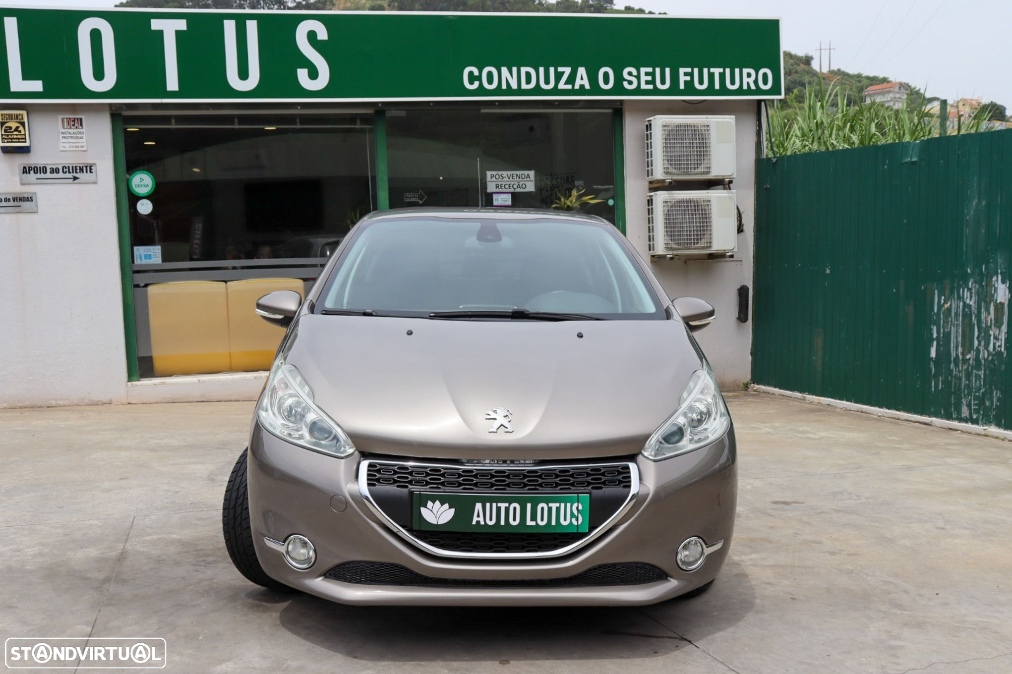 Peugeot 208 1.2 VTi Active - 3