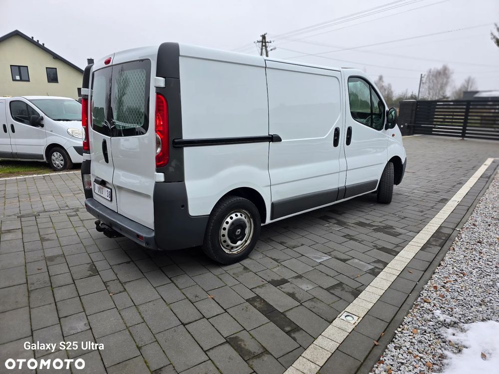 Opel Vivaro - 9