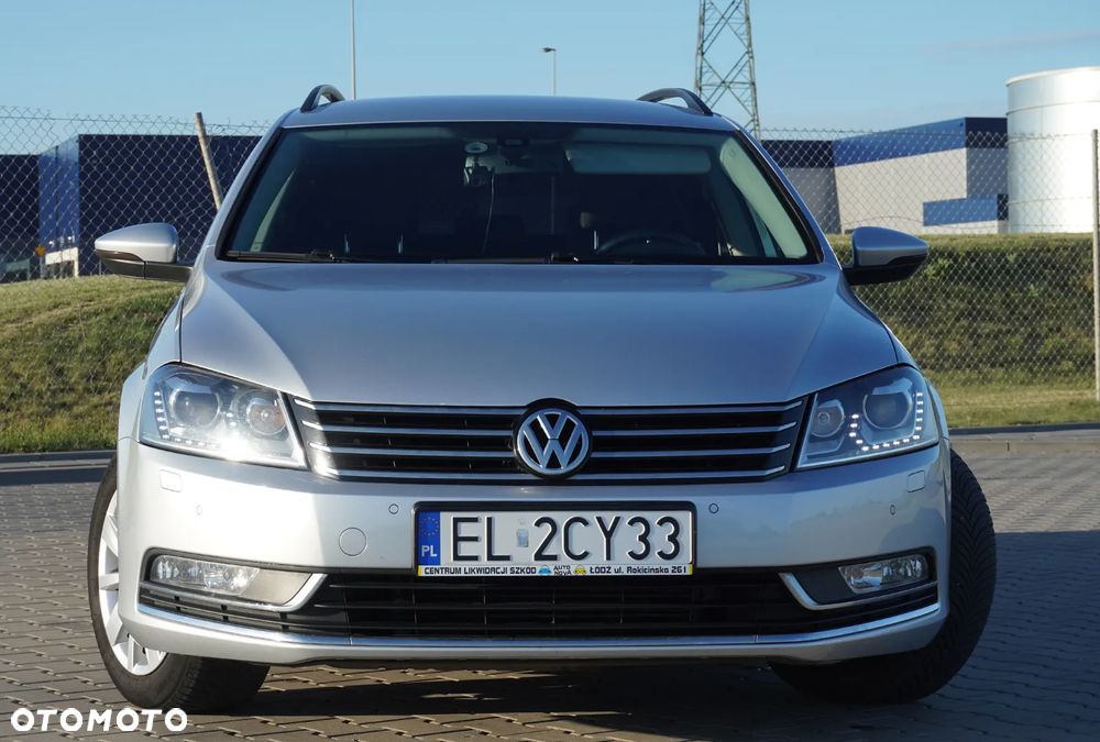 Volkswagen Passat 1.6 TDI Comfortline - 1