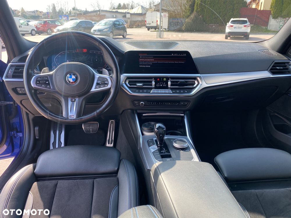 BMW Seria 3 320i M Sport - 16