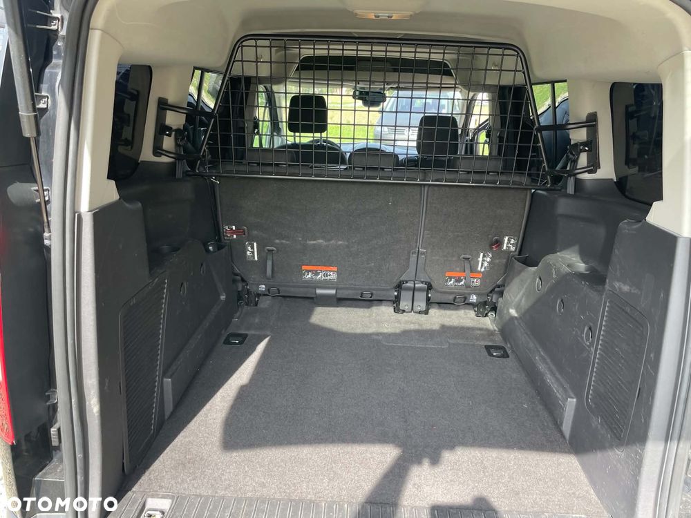 Ford Tourneo Connect Grand - 11