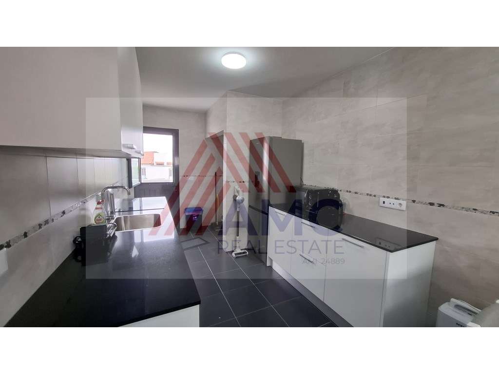 VENDE-SE MORADIA T2 NA MADALENA DO PICO - Grande imagem: 3/14