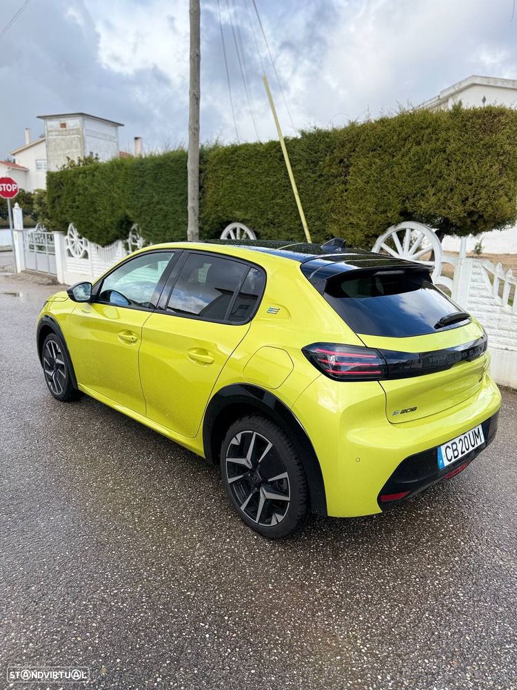 Peugeot e-208 50 kWh GT - 6