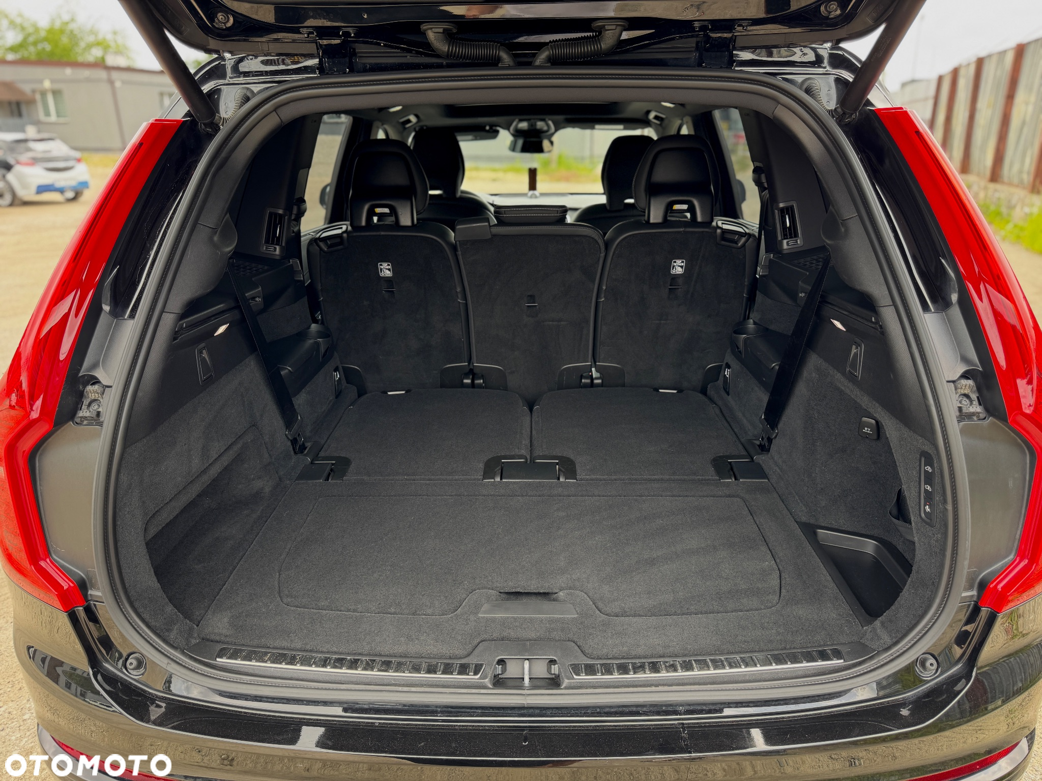 Volvo XC 90 - 32