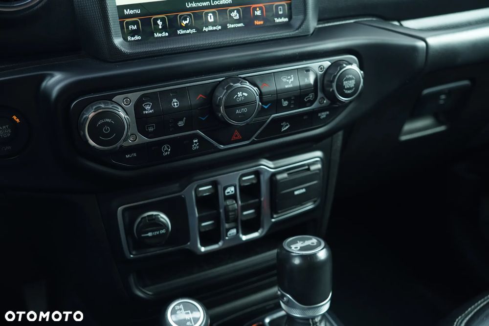 Jeep Wrangler 3.6 Unlim Sahara - 23