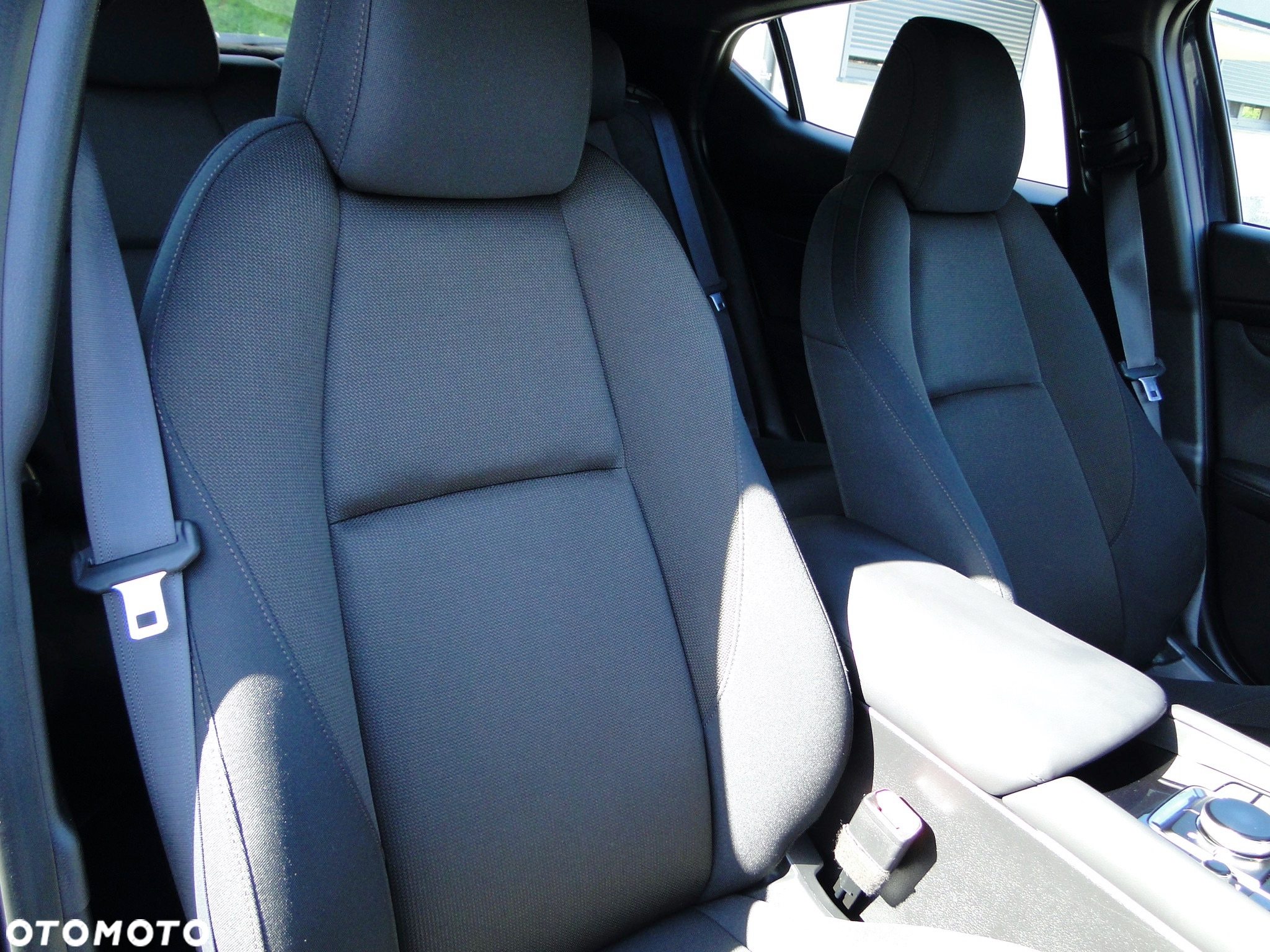 Mazda 3 SKYACTIV-G 2.0 M-Hybrid SELECTION - 16