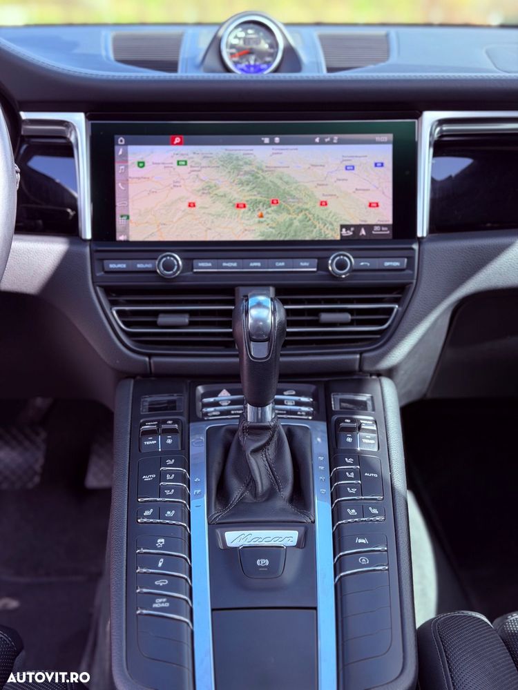 Porsche Macan S - 15