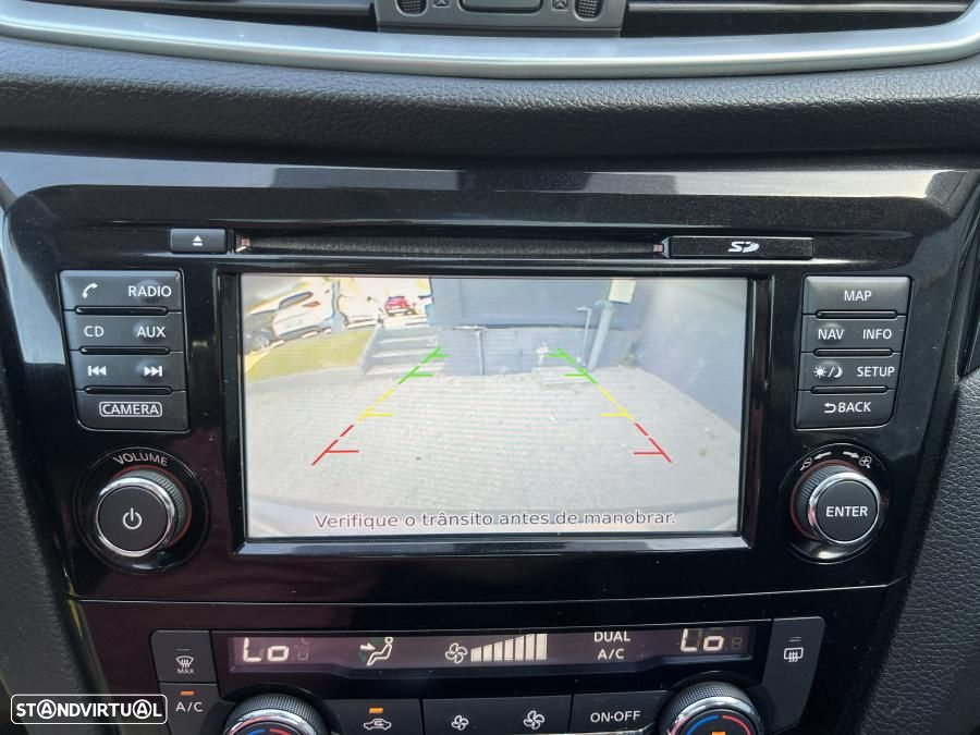 Nissan Qashqai 1.5 dCi N-Connecta Business - 39