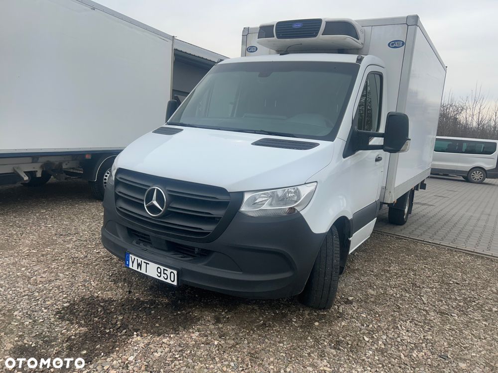 Mercedes-Benz Sprinter - 10