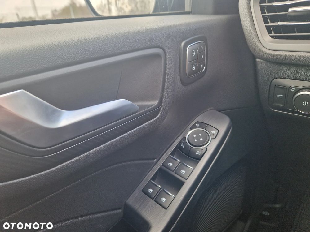 Ford Kuga 2.5 FHEV FWD ST-Line X eCVT - 23
