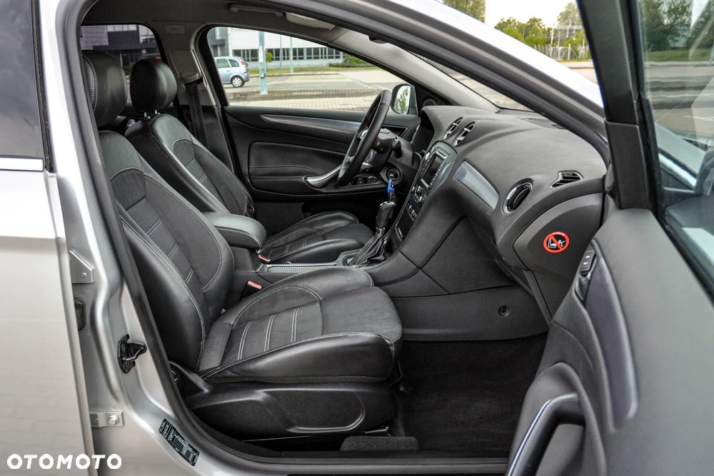 Ford Mondeo SW - 11