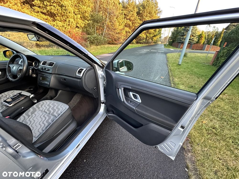 Skoda Fabia 1.2 HTP Ambiente - 28