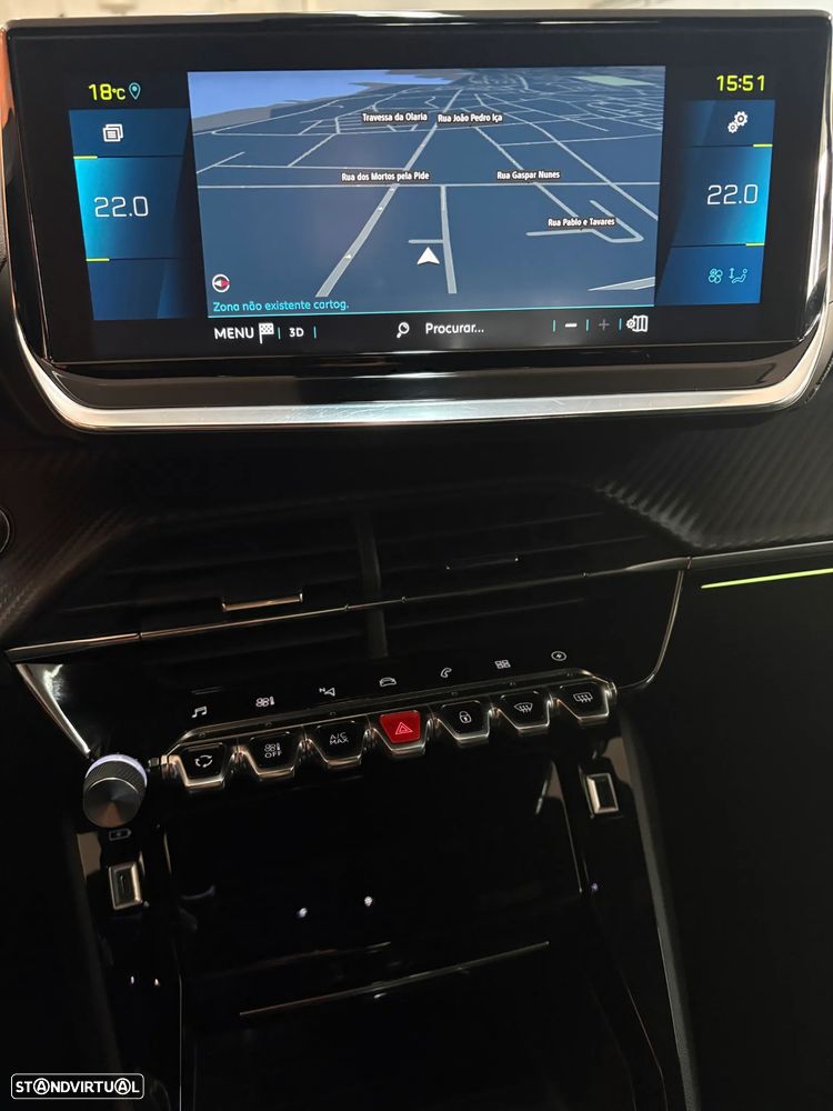 Peugeot e-208 GT - 22