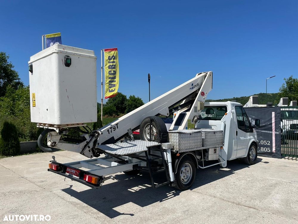 Ford Transit NACELA 4x4 18 M - 16