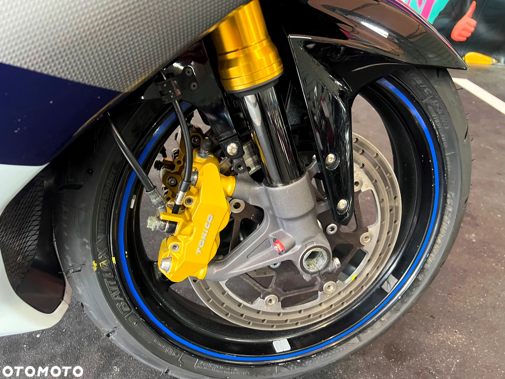 Suzuki GSX-R - 15