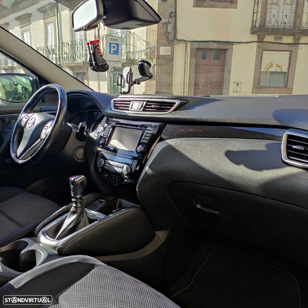 Nissan Qashqai 1.5 dCi N-Connecta - 9