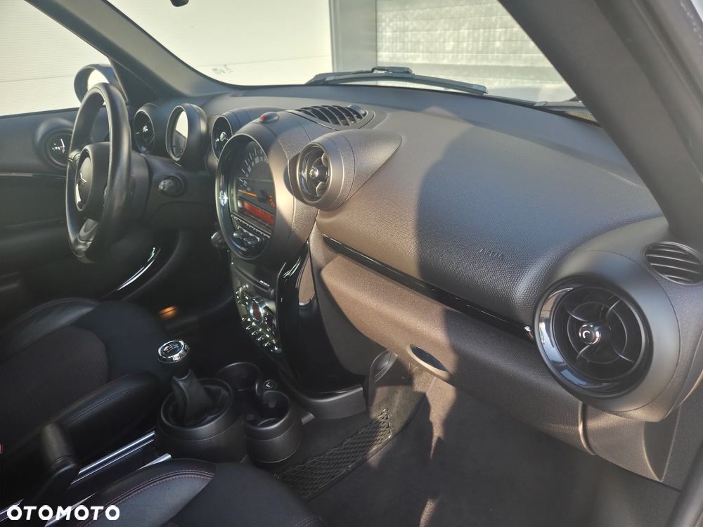 MINI Countryman Cooper SD ALL4 - 23
