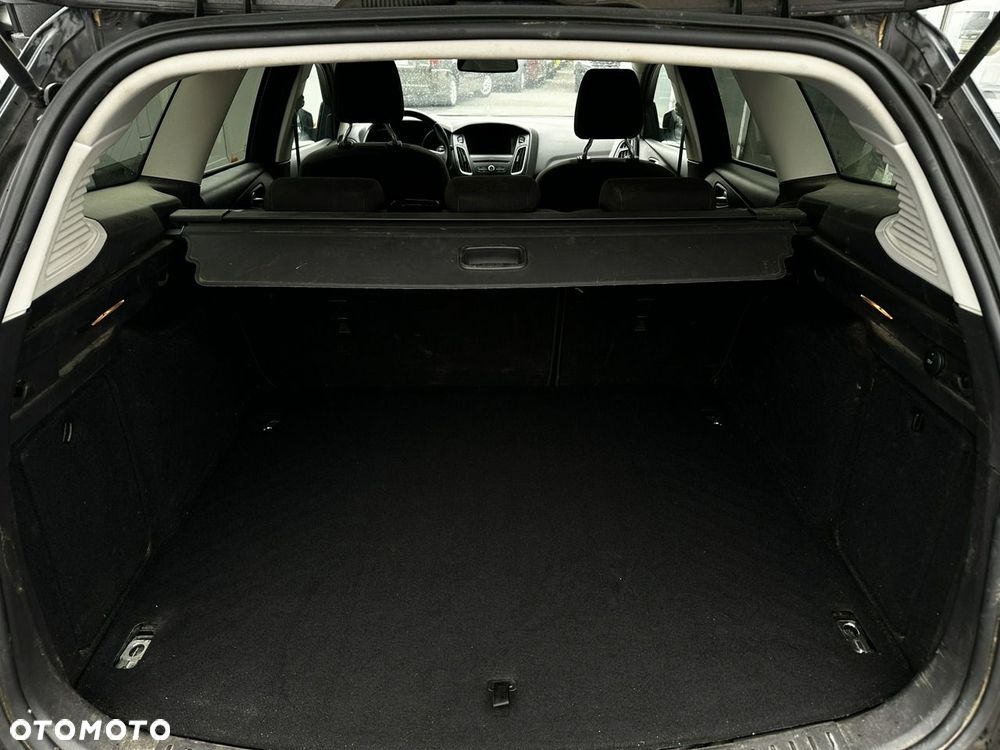 Ford Focus 1.0 EcoBoost Titanium Business - 28