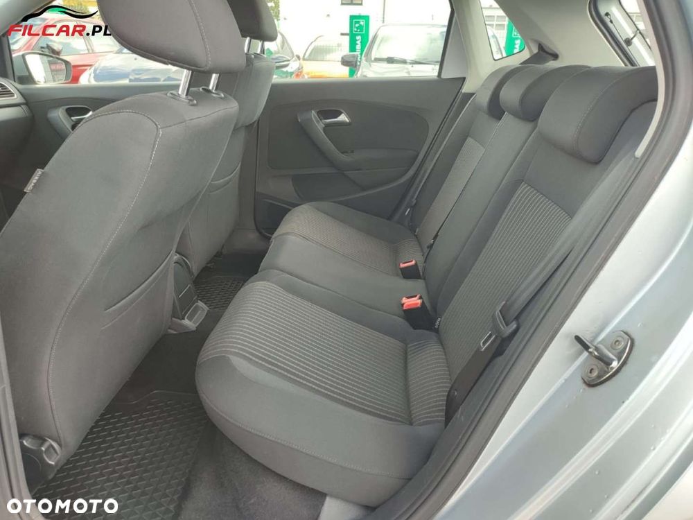Volkswagen Polo - 7