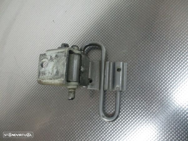 Dobradiça Porta Tras Esq Volkswagen Passat (3B3) - 4