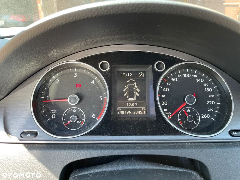 Volkswagen Passat 2.0 TDI 4Motion Comfortline - 11