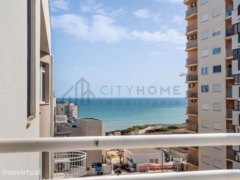 Apartamento T3 Duplex Renovado com Vista Mar - Grande imagem: 2/36