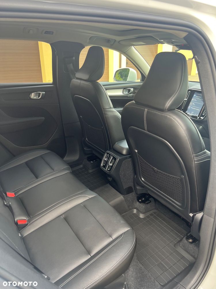 Volvo XC 40 T5 AWD Momentum - 10