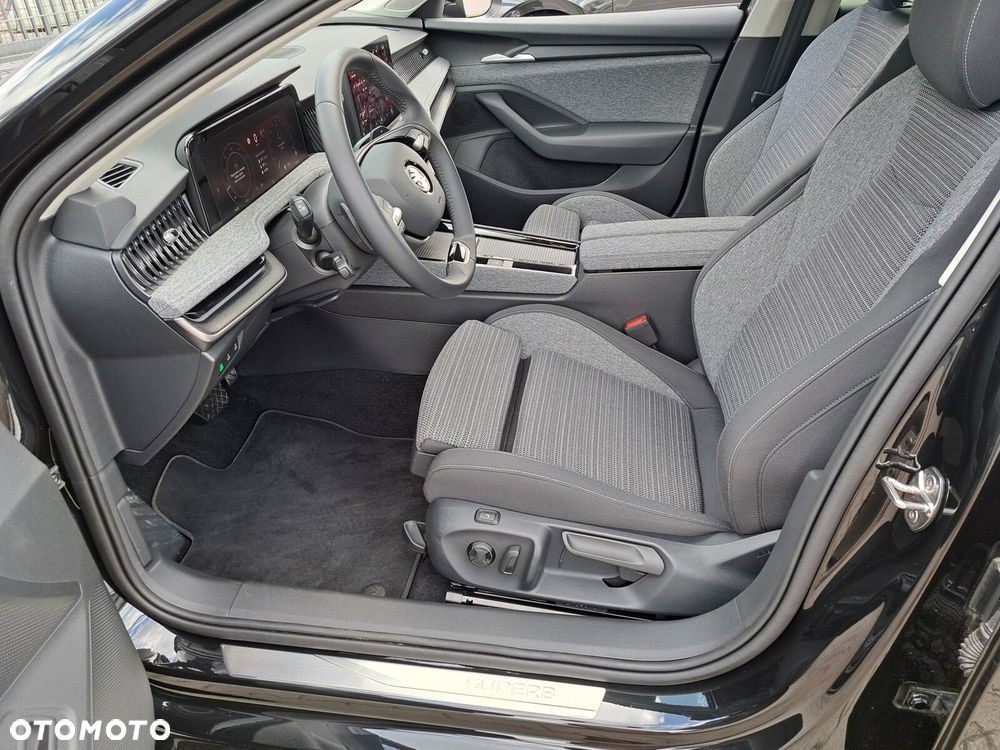 Skoda Superb 1.5 TSI mHEV Selection DSG - 9