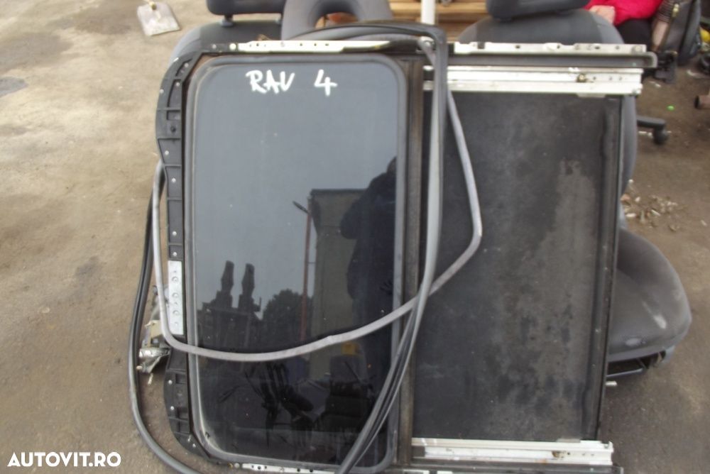 Trapa Toyora Rav4 2000-2006 turela trapa motoras dezmembrez Rav 4 - 1