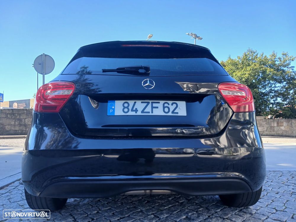 Mercedes-Benz A 180 CDI AMG Line - 16