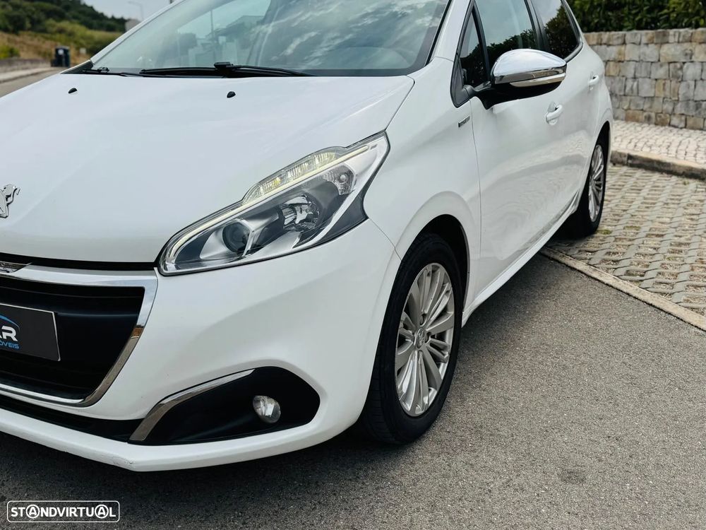 Peugeot 208 1.6 BlueHDi Style - 10