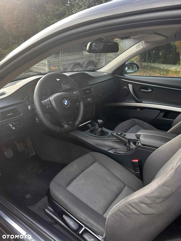 BMW Seria 3 320i - 16