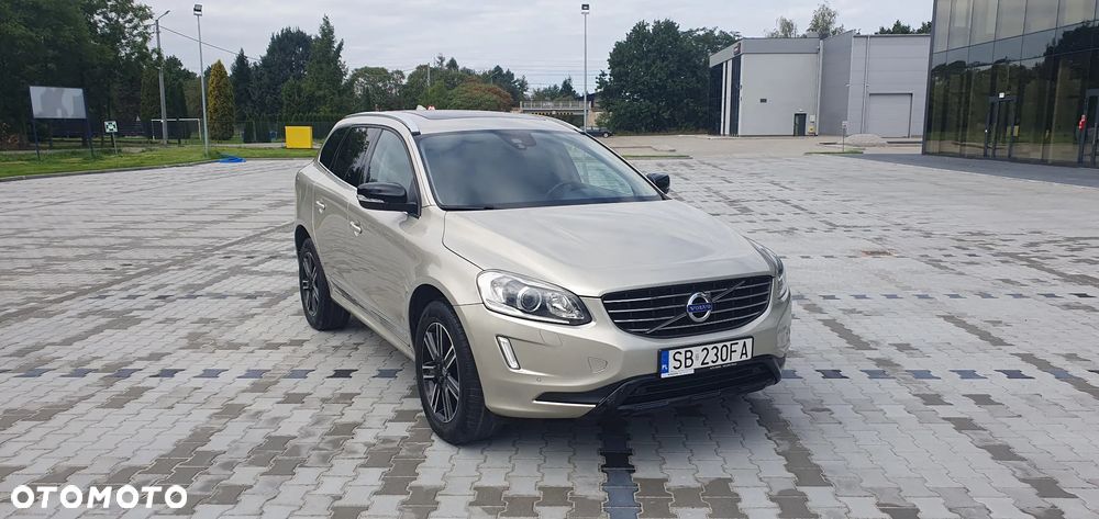 Volvo XC 60 T5 AWD Geartronic Momentum - 6