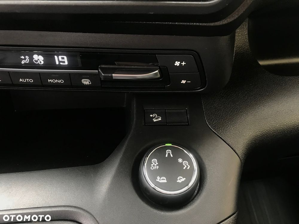 Toyota Proace City - 33