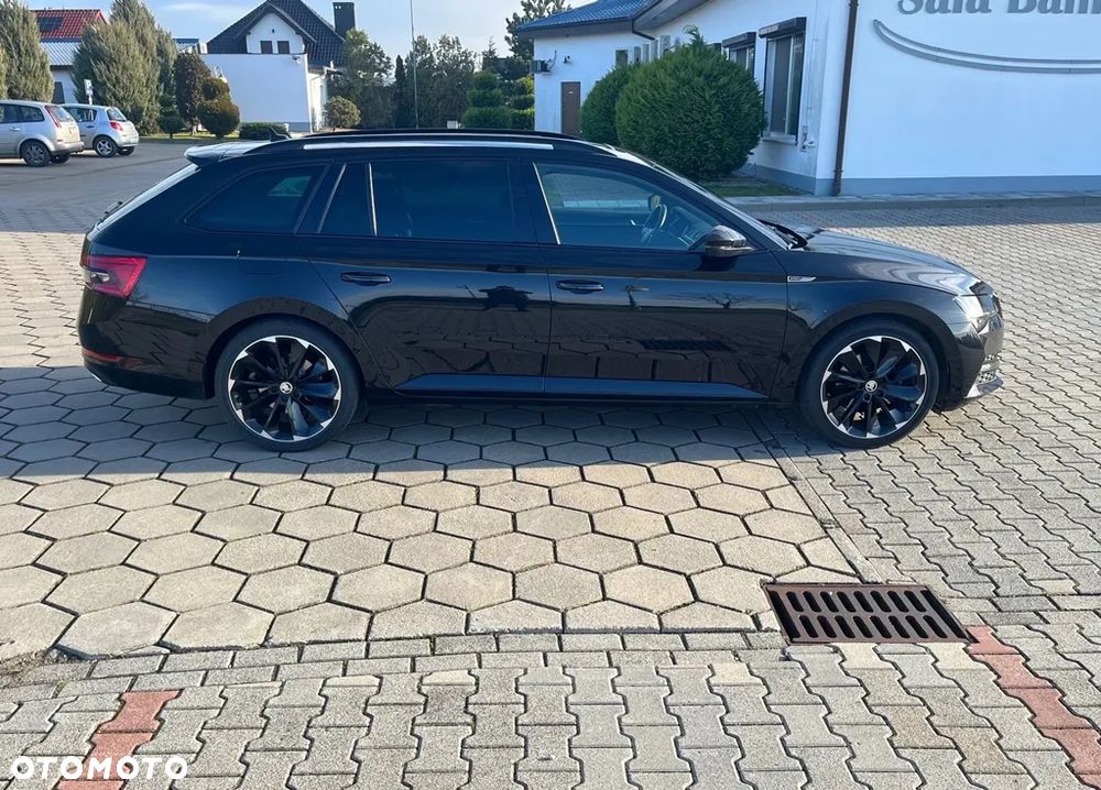 Skoda Superb 2.0 TDI SCR 4x4 Sportline DSG - 6