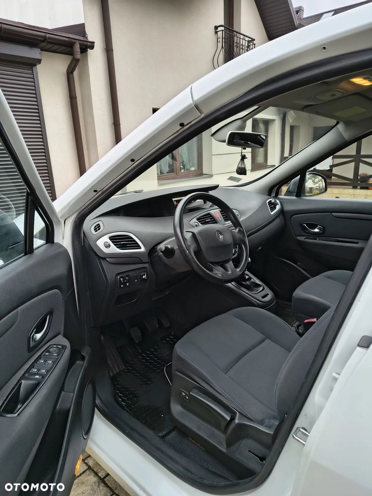 Renault Scenic - 12
