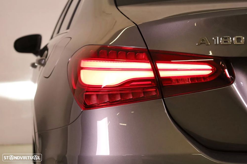 Mercedes-Benz A 180 Limousine d AMG Line Aut. - 20