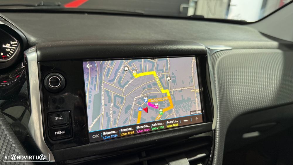 Peugeot 208 1.2 PureTech Allure - 24