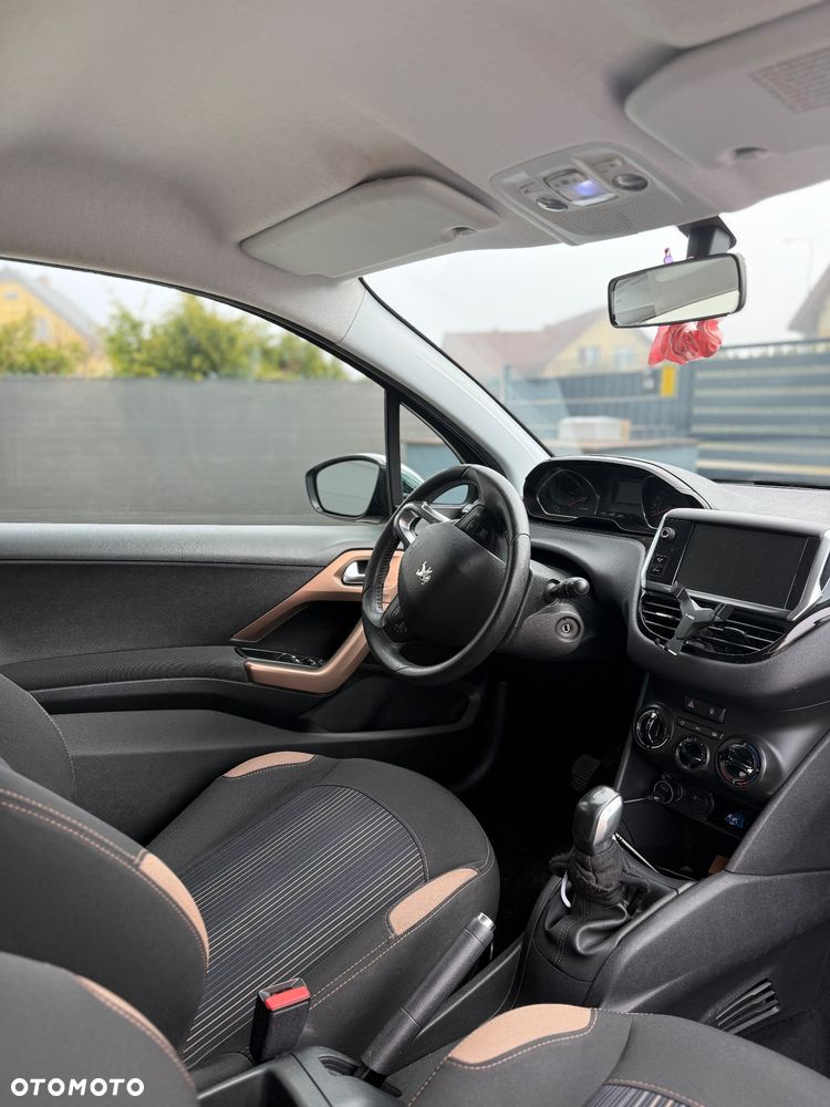 Peugeot 208 1.6 e-HDi Active STT - 13
