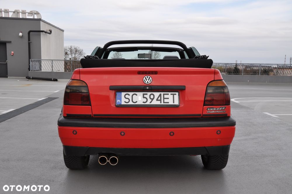 Volkswagen Golf - 10