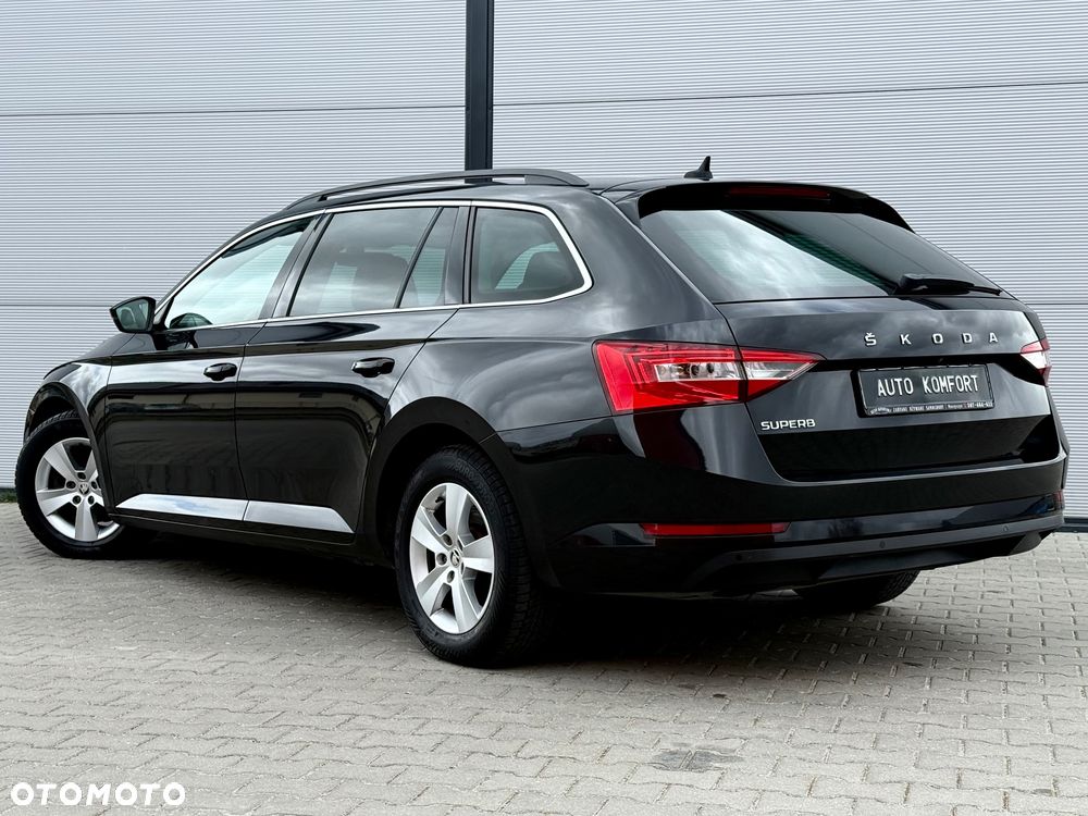 Skoda Superb 1.6 TDI DSG Ambition - 17
