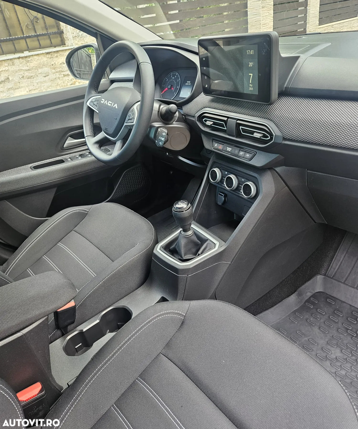 Dacia Logan ECO-G 100 MT6 Prestige - 15