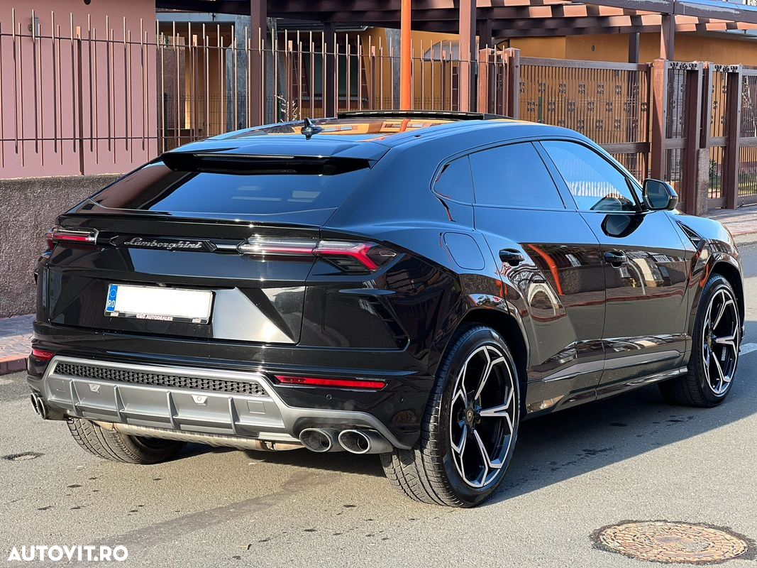 Lamborghini URUS Standard - 17