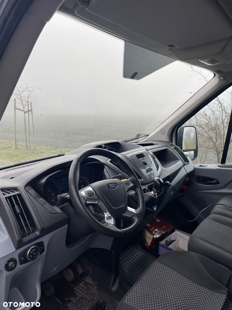 Ford Transit - 9