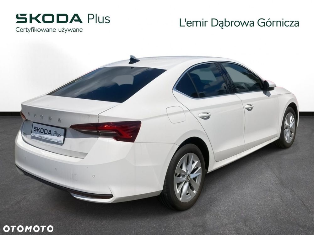 Skoda Octavia 2.0 TDI Selection DSG - 2
