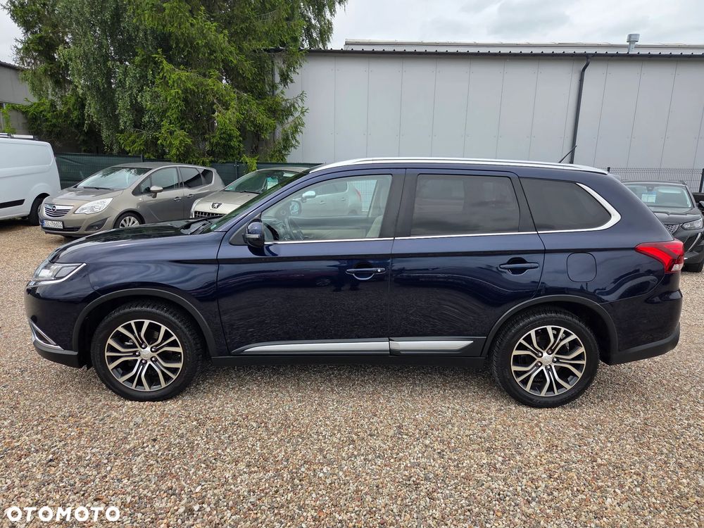 Mitsubishi Outlander 2.0 Instyle Navi 4WD CVT - 14