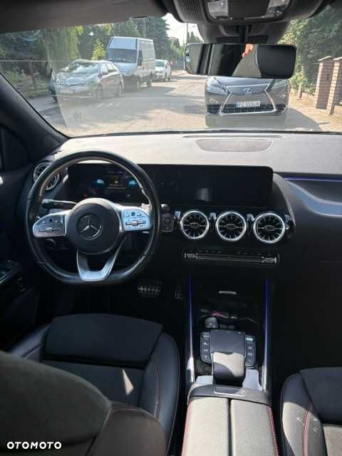 Mercedes-Benz GLA - 5