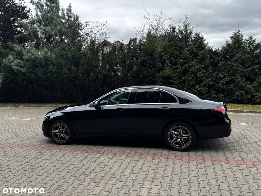 Mercedes-Benz Klasa E 220 d 4-Matic - 12